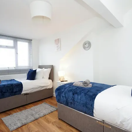 شقة 3 Bedroom Modern With Free Parking